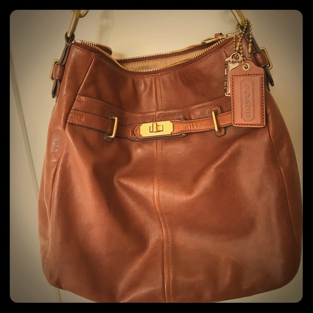 COACH Shoulder Bag in Brown Leather with Gold